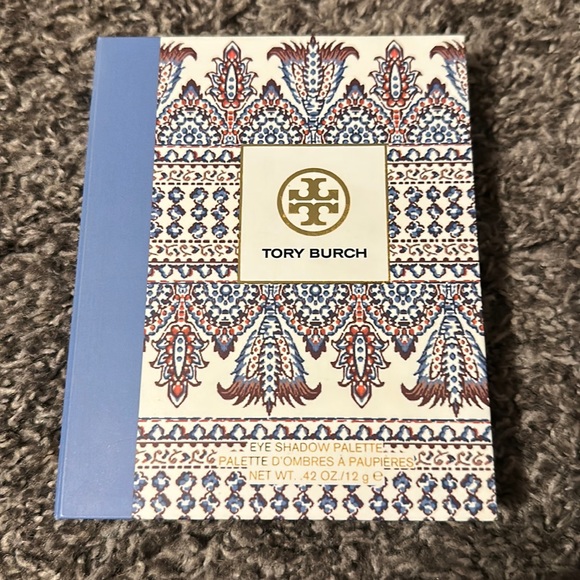 Tory Burch Other - Tory Burch eyeshadow Palette Set